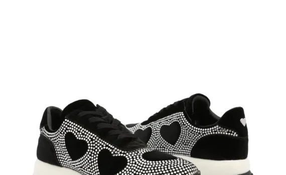 Rhinestone Heart Sneakers – Black