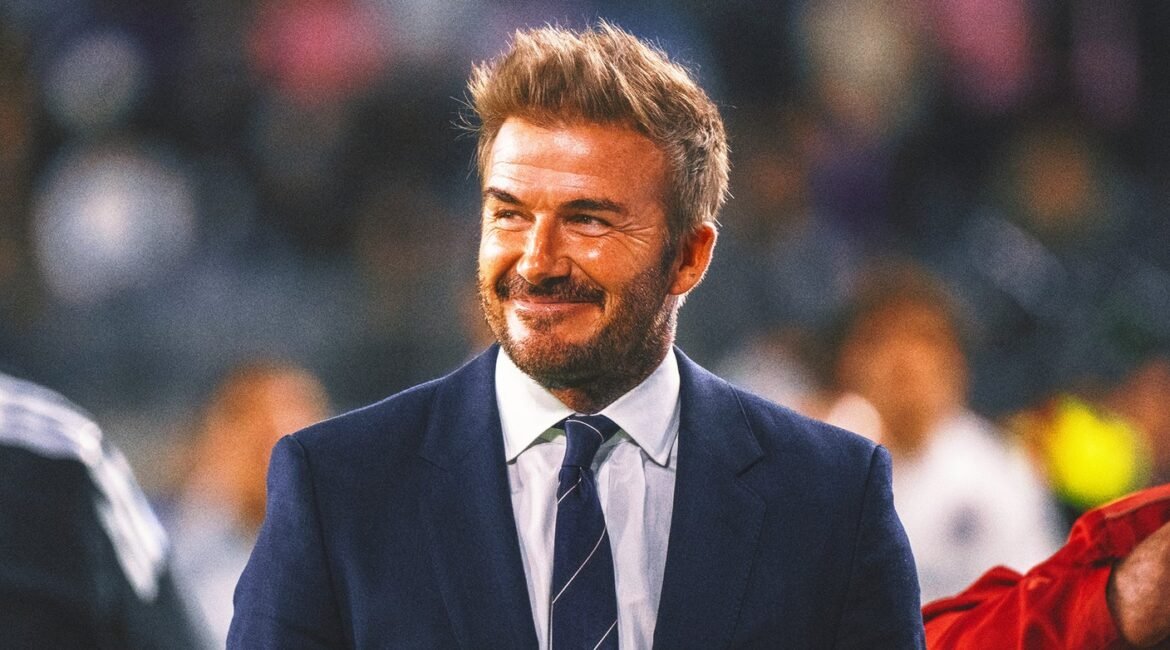 Kneel it like Beckham: Soccer great to be honored with knighthood 2 beckhamh1