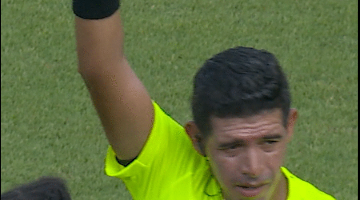 Jean-Kévin Duverne gets sent off in the 39' against Trinidad and Tobago 2 etro23wn07go6fph