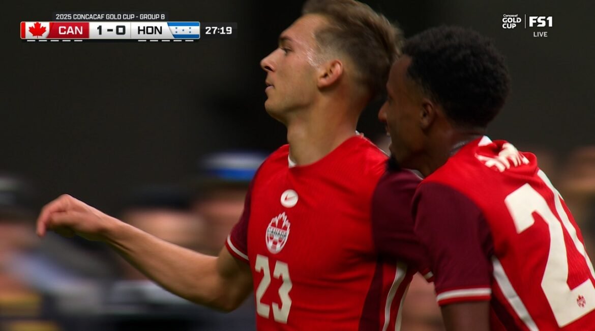 Niko Sigur scores a beautiful goal to give Canada a 1-0 lead over Honduras 2 nharnwvp5z0e7jo1