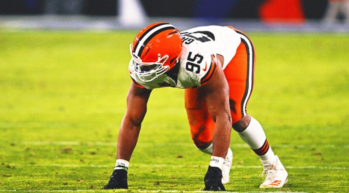 myles garrett horizontal