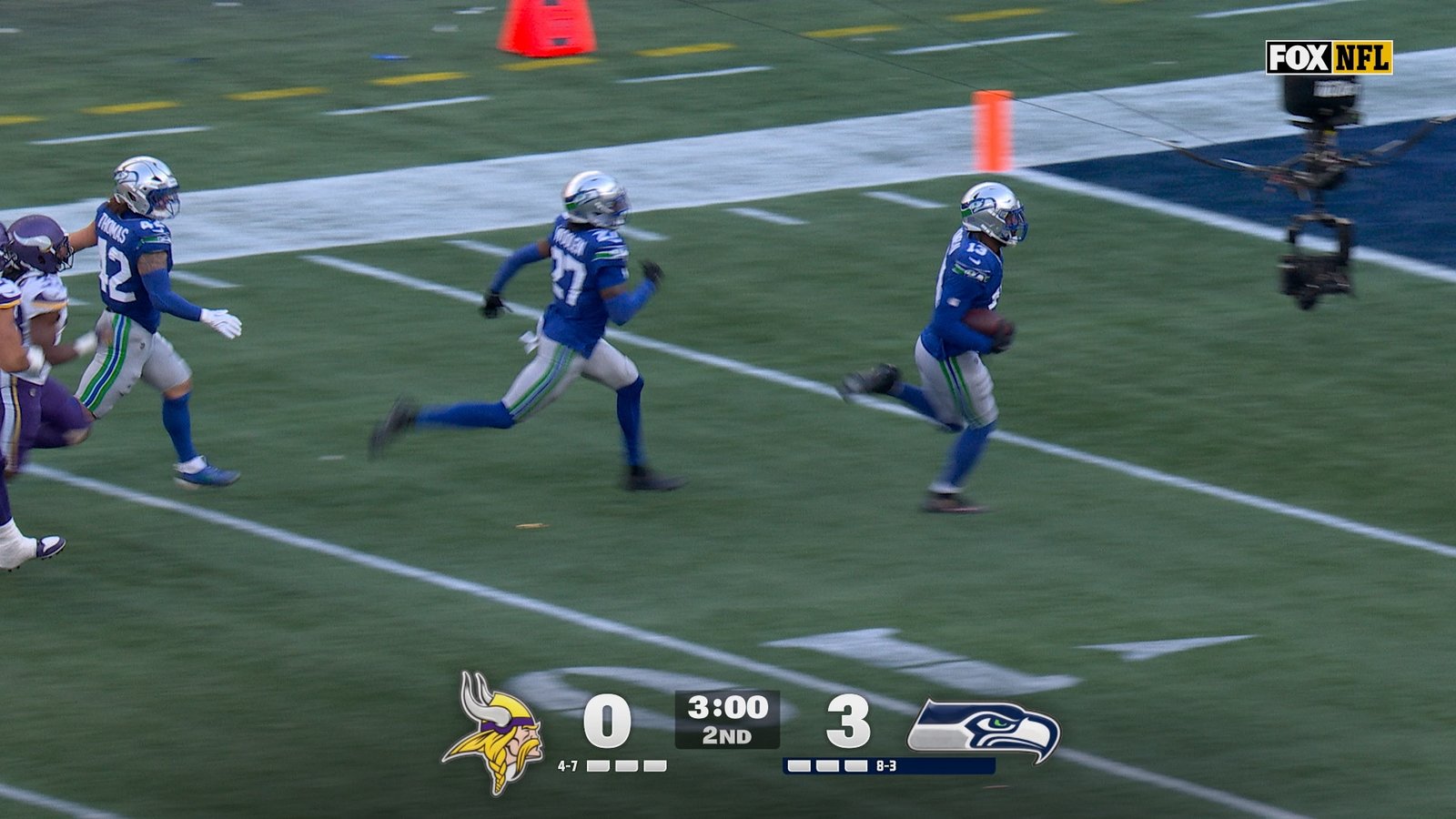 Ernest Jones returns 84 yard pick six to give Seahawks early lead