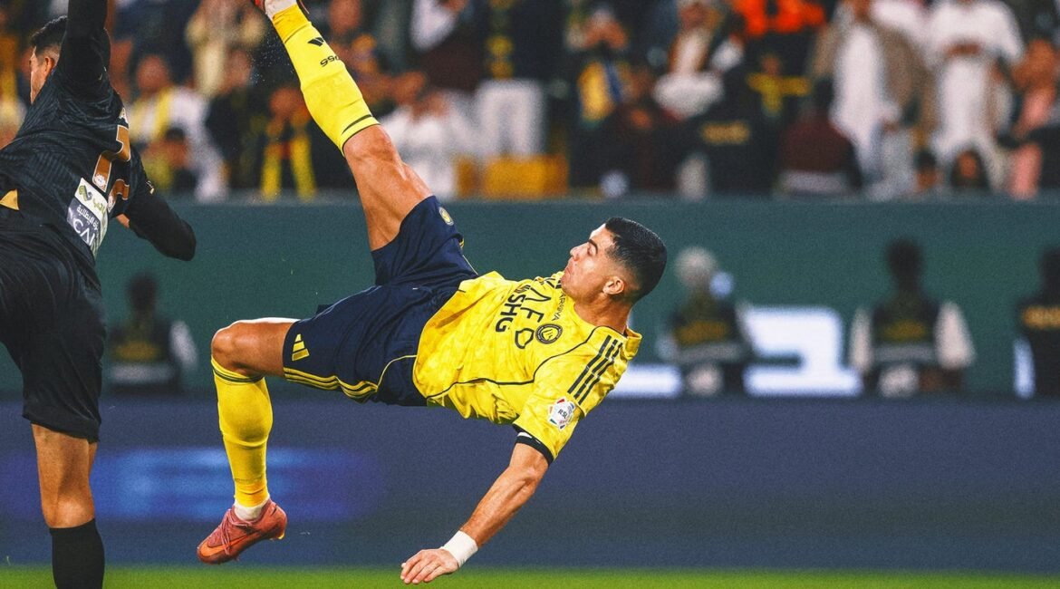 Cristiano Ronaldo Bicycle Kick! Portugal Star Nets Spectacular Goal for Al-Nassr 2 ronaldo5