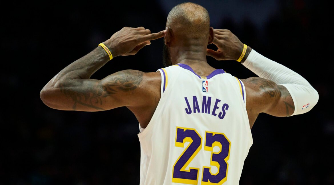LeBron James Approaching His Final Choice: Lakers, Cavs or Retirement 1 USATSI 28034499 scaled