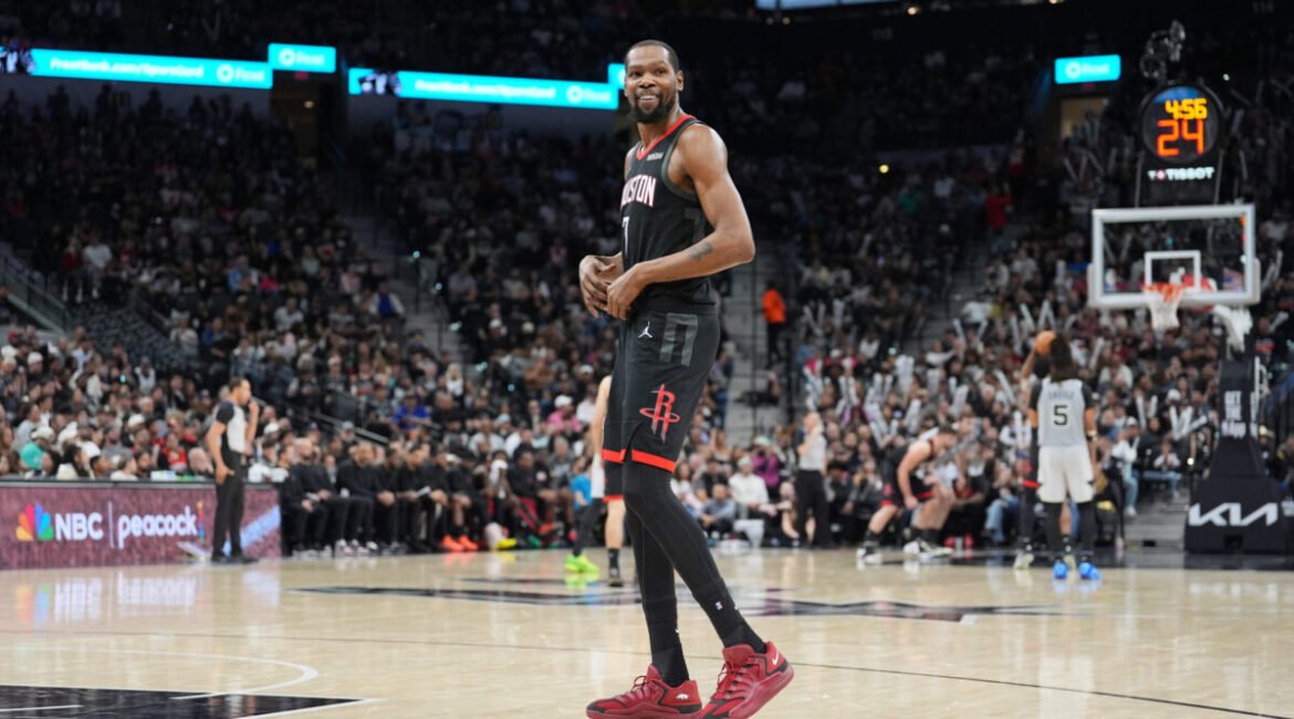 Michael Jordan’s aura explained by Kevin Durant 1 USATSI 28444375 scaled e1774255895133