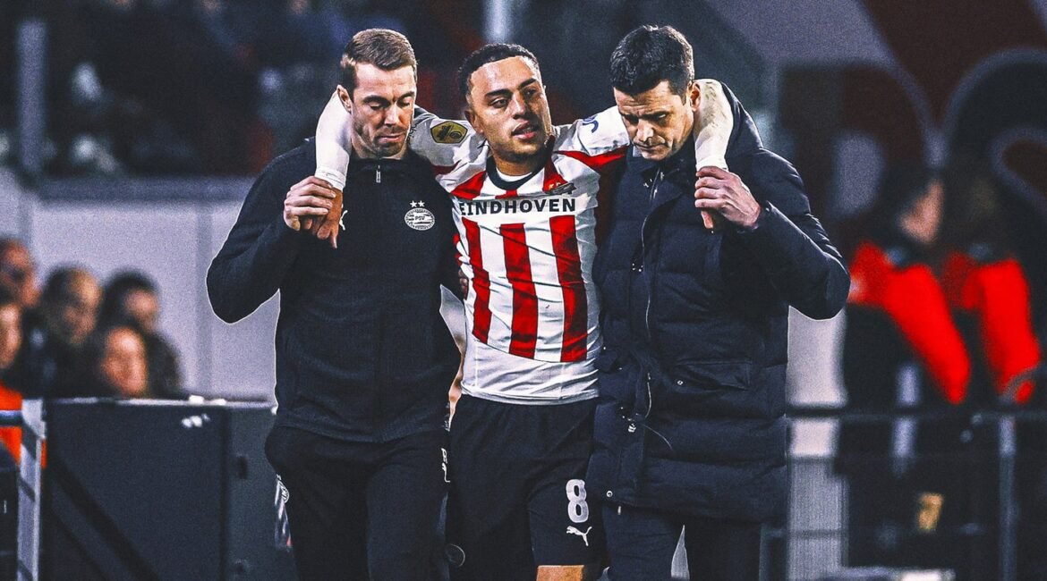 'Not Good News': USA Defender Sergino Dest Limps Off With Hamstring Injury In PSV Win 2 dest1