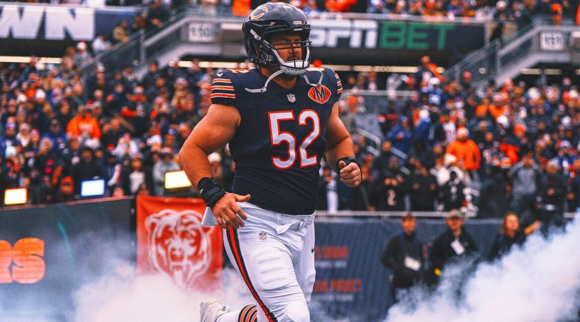 Bears Pro Bowl Center Drew Dalman, 27, Reportedly Set to Retire After 5 Seasons 2 drew dalman