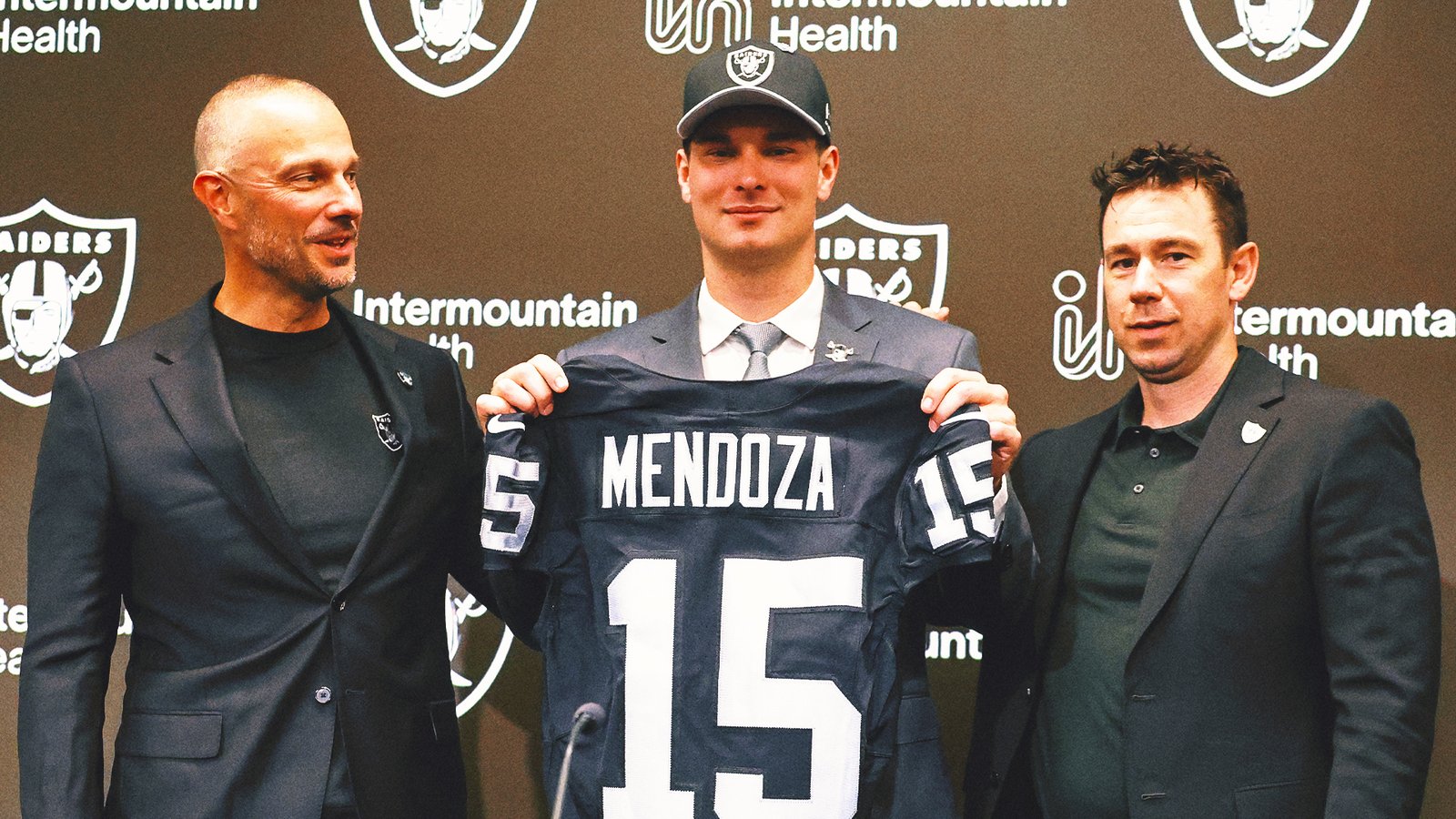 2026 27 NFL Odds Back Fernando Mendoza to win OROY