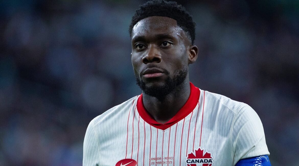 Alphonso Davies Named To Canada's World Cup Squad Despite Hamstring Injury 1 canada2
