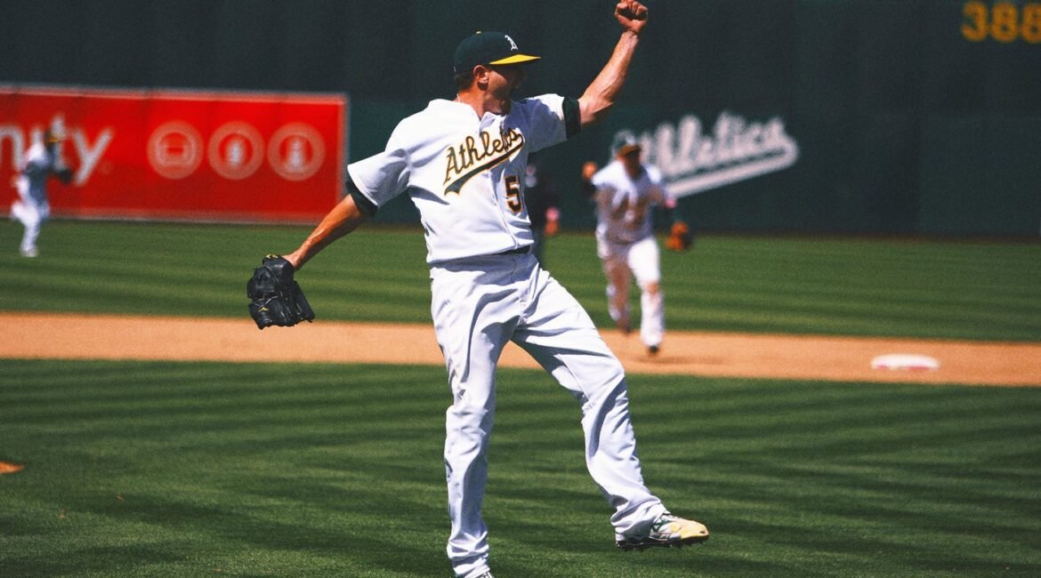 MLB on Mother's Day: Best Moments on Mother's Day Since 2000 8 dallas braden