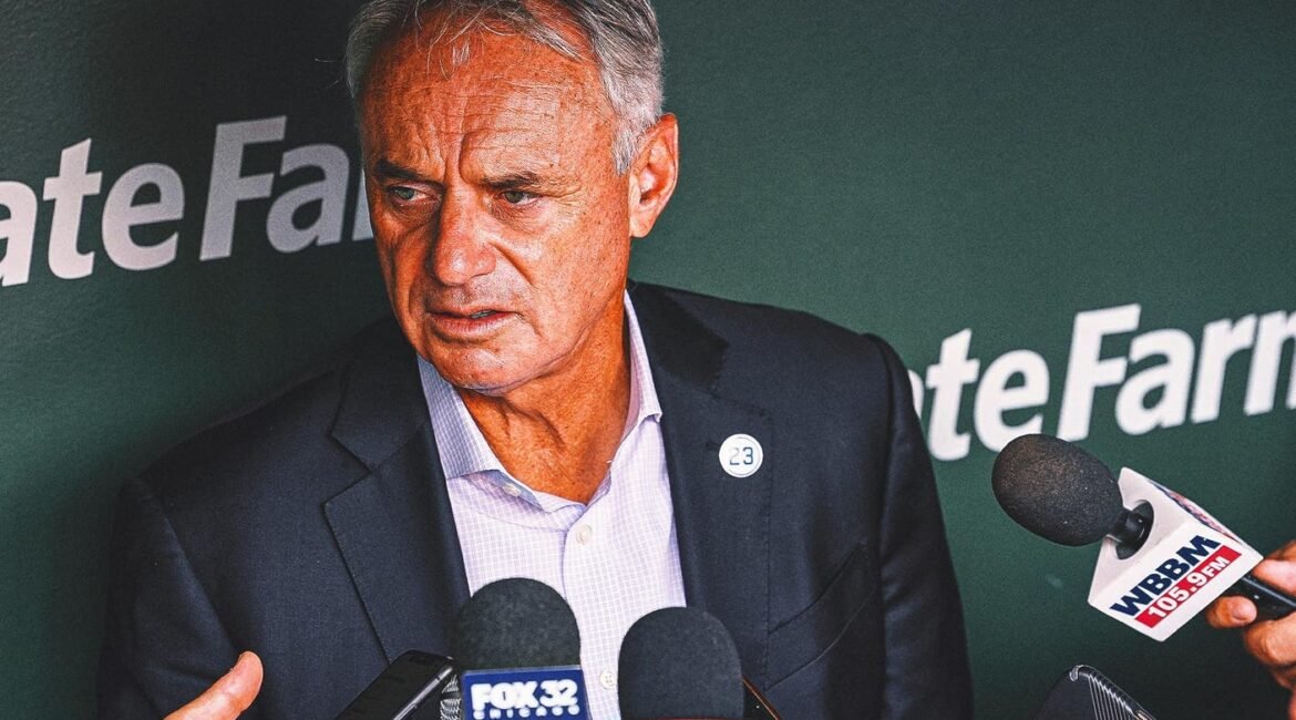 MLB Owners and Players Start Labor Talks Ahead of December Deadline 2 manfred 2