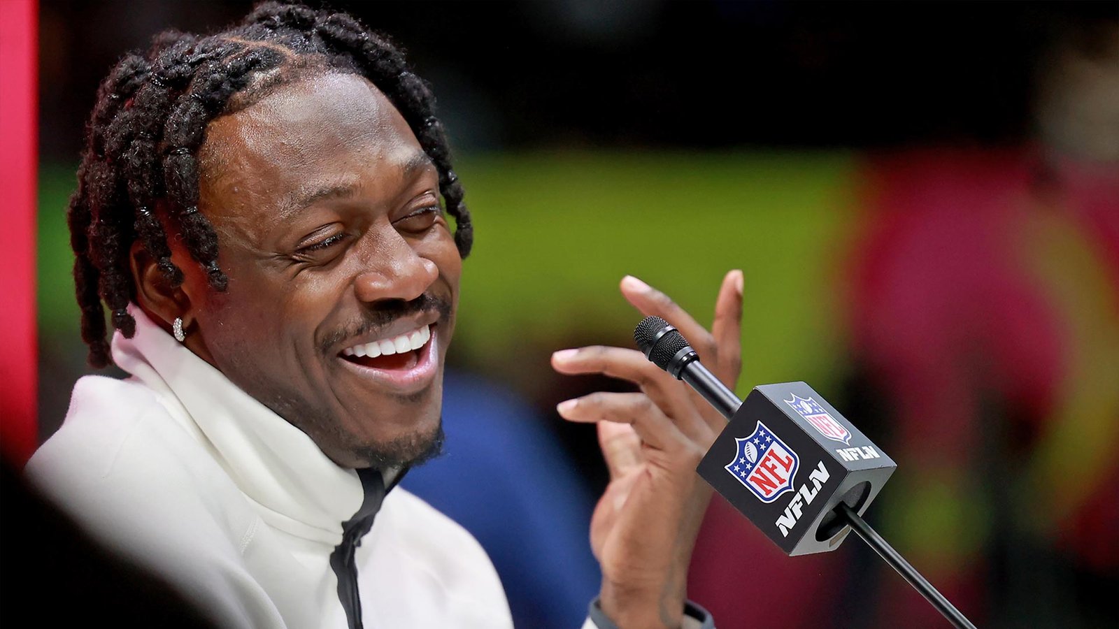 AJ Brown In Awe to Join Childhood Favorite Patriots Leaves