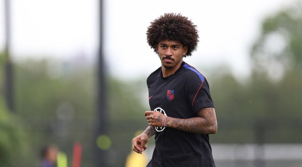 USA's Chris Richards Fully Participates In Practice Before World Cup Opener 1 richards 1