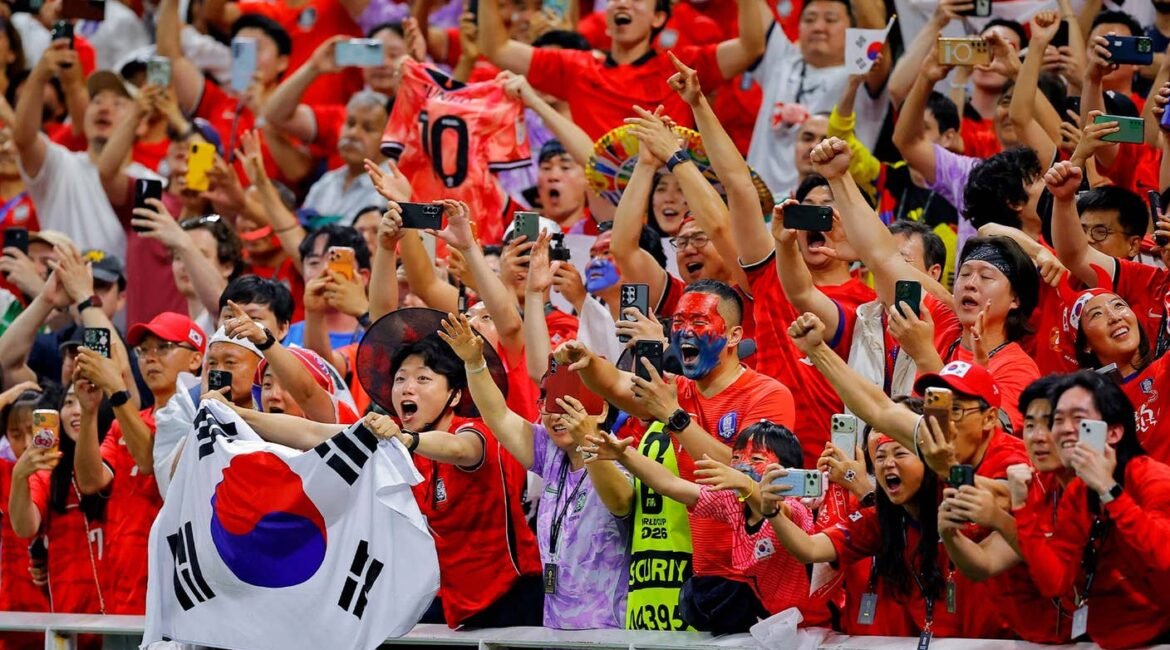 Tequila and 'Gangnam Style': South Korea's World Cup Fans Enjoying Mexico 2 skfront