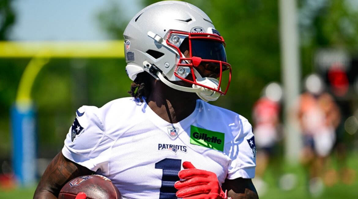 Patriots DB Kevin Byard: A.J. Brown 'Shifts Your Philosophy' On Defense 2 aj2