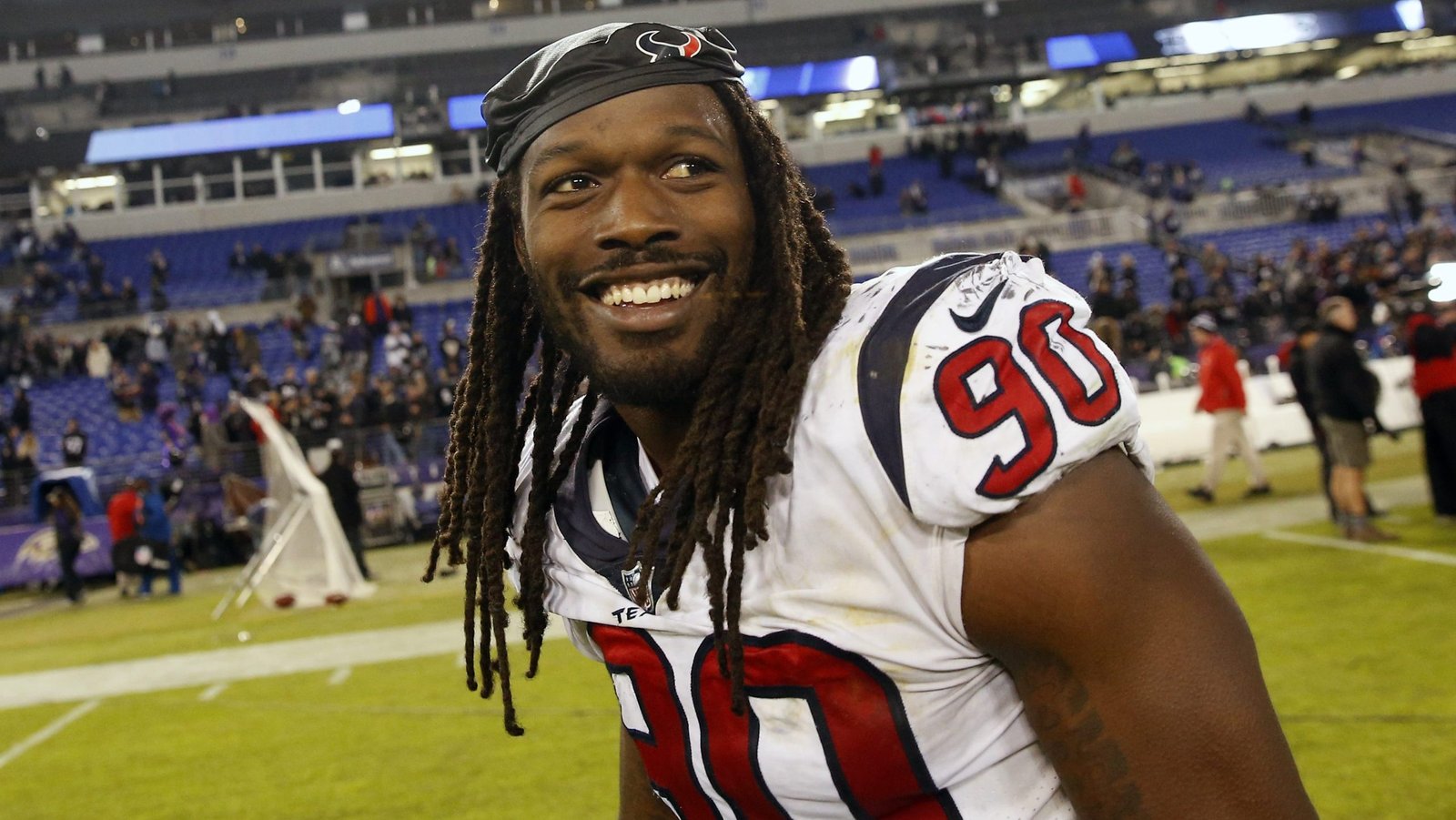 Jadeveon Clowney To Reunite With Texans Reportedly Agreeing To Deal