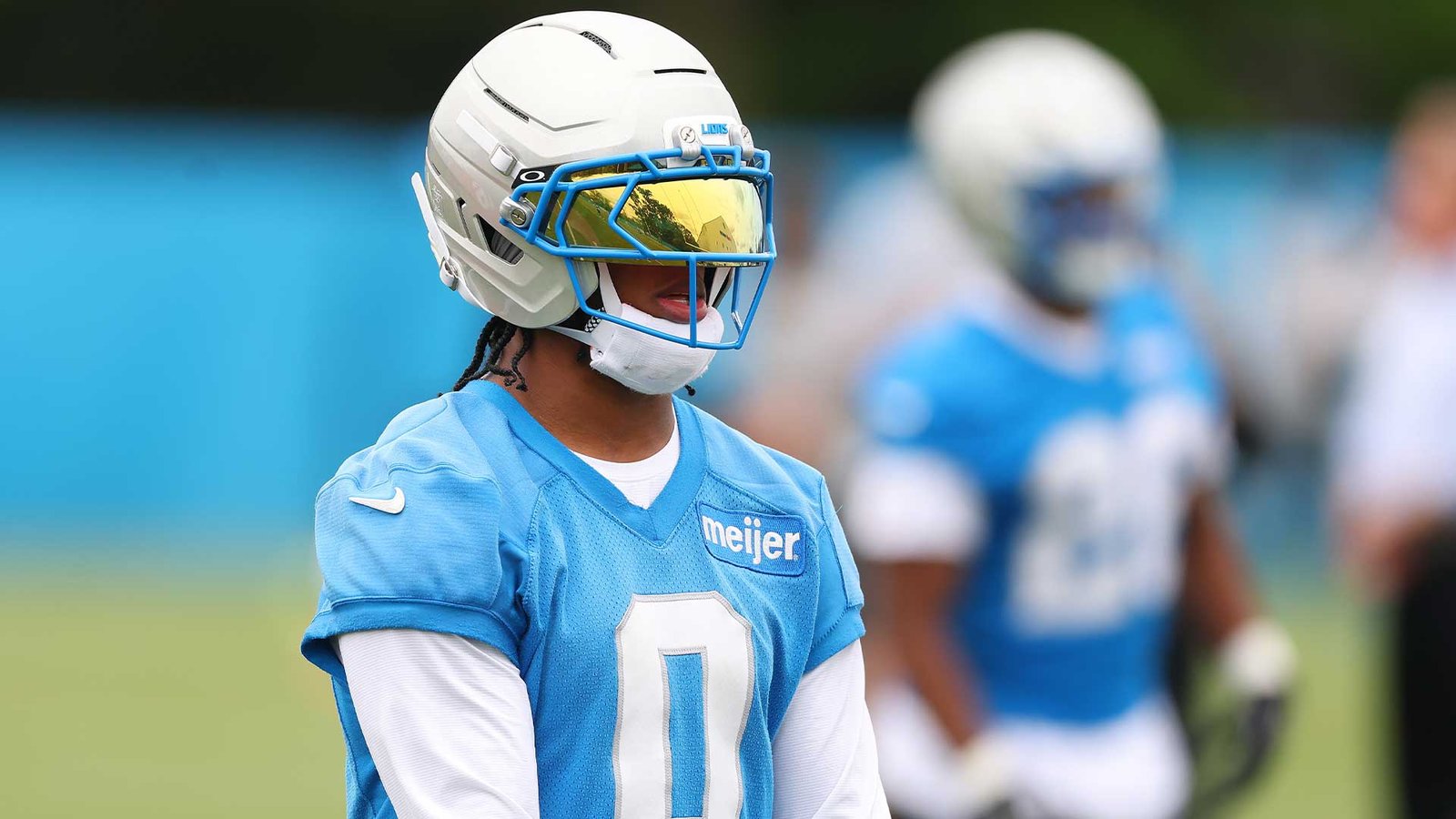 Jahmyr Gibbs Returns To Practice Field For First Time At