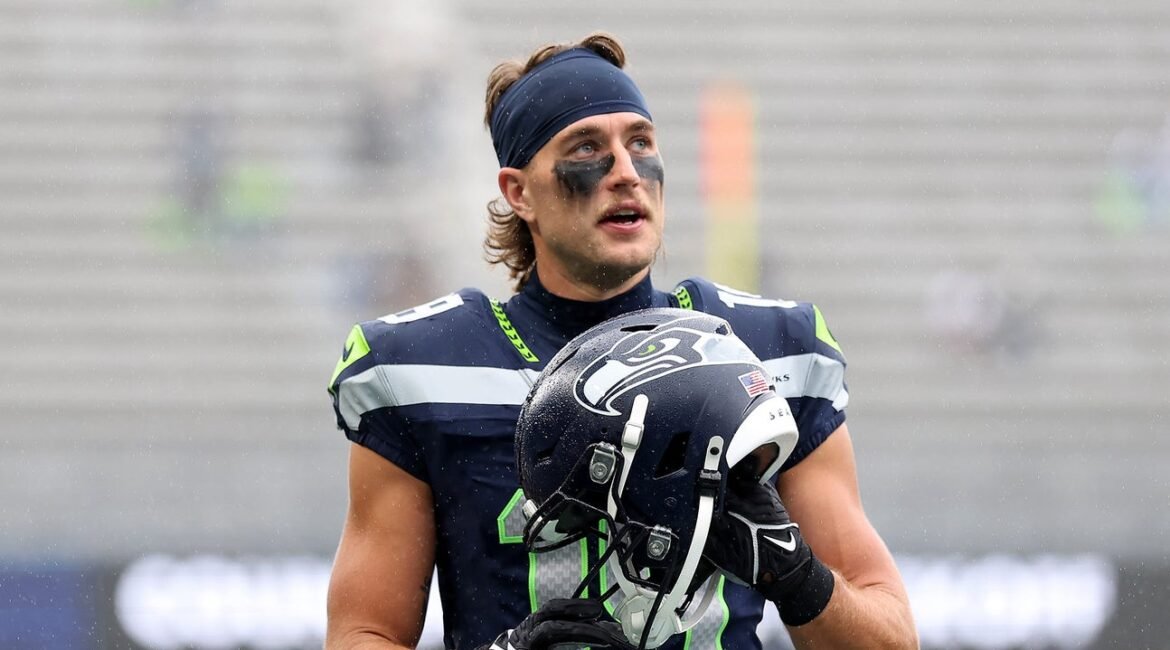 Seattle Seahawks' Jake Bobo Reportedly Placed On Season-Ending Injured Reserve 2 bobo