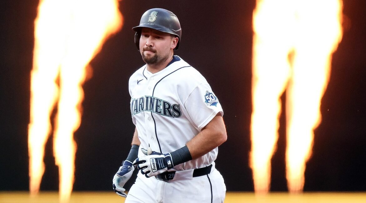 Cal Raleigh Hits Career-High 3 Homers For Mariners Amid Season-Long Slump 2 mariners1