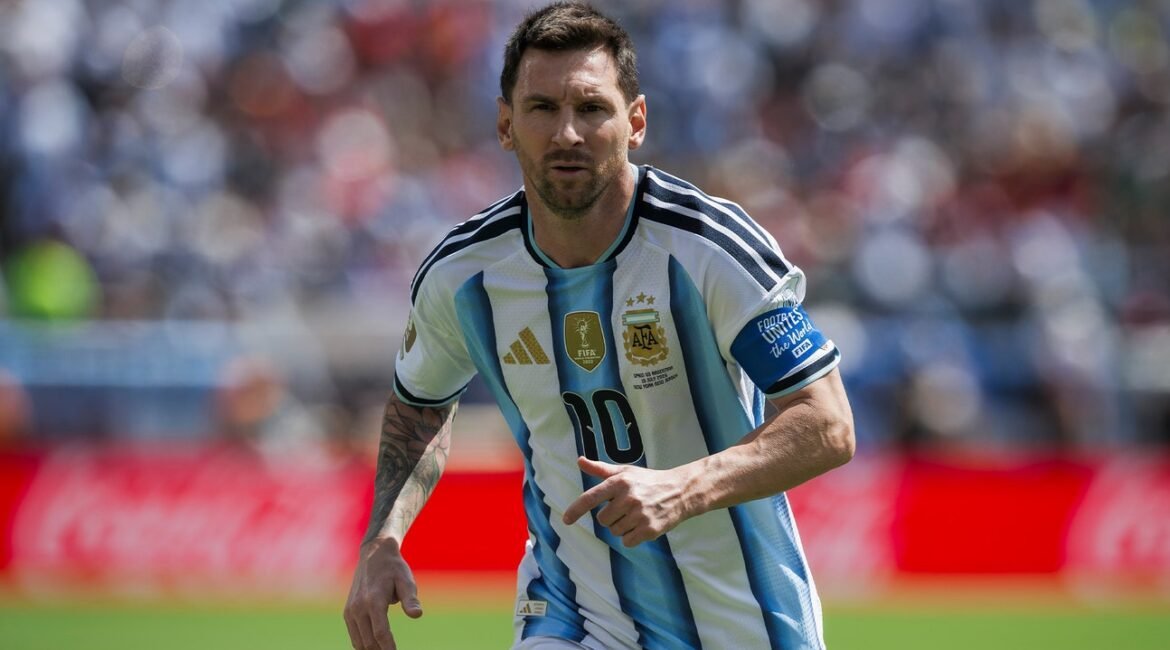 Lionel Messi Retires From Argentina: A Legend Steps Away From International Stage 2 messih1