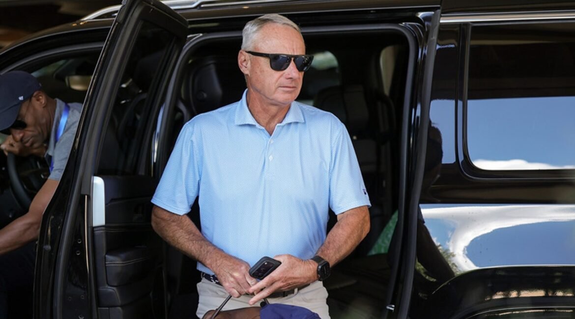 MLB Proposes Weeks-Long Free Agent Signing Window, Lowering In-Season Options 2 rob2